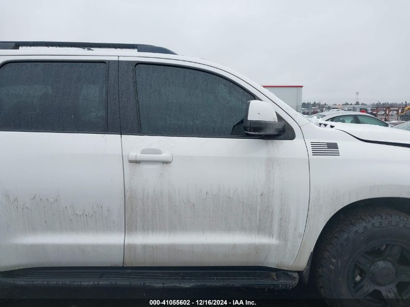 2015 TOYOTA SEQUOIA SR5 5.7L V8 - 5TDBY5G17FS115214