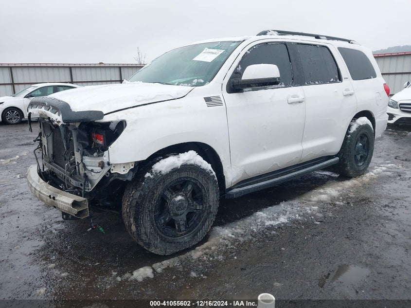 2015 TOYOTA SEQUOIA SR5 5.7L V8 - 5TDBY5G17FS115214