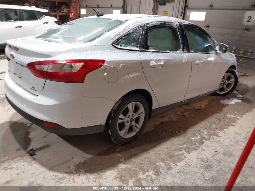 VIN 1FADP3F22EL418059 2014 Ford Focus, SE no.4