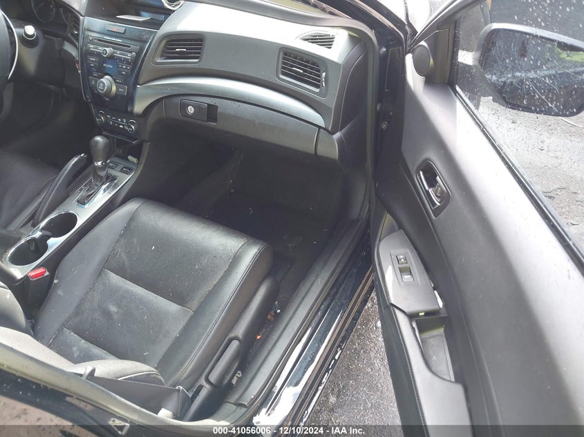 2013 ACURA ILX VIN: 19VDE1F50DE010447