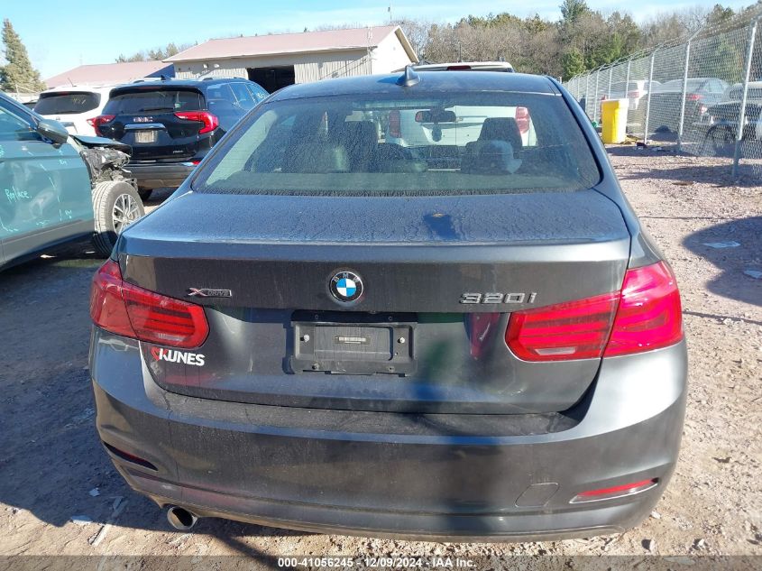 VIN WBA8A3C56JA505493 2018 BMW 3 Series, 320I Xdrive no.17