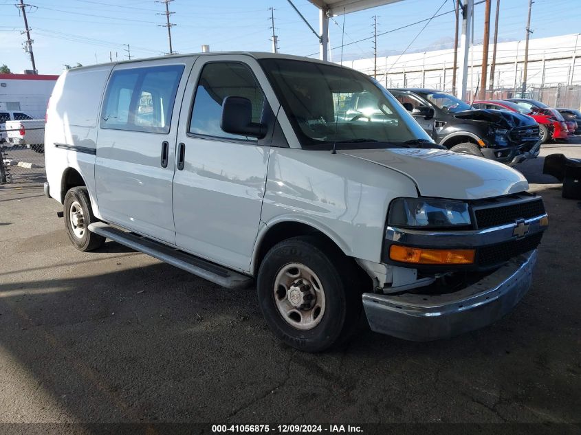 VIN 1GCWGAFG8J1904335 2018 CHEVROLET EXPRESS 2500 no.1