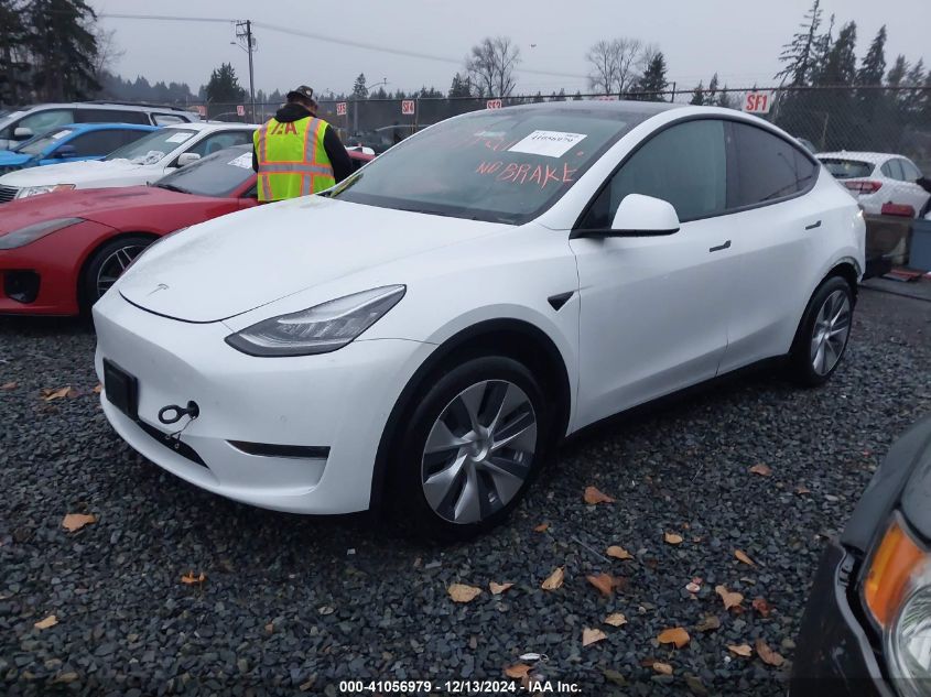 VIN 5YJYGDEE9LF006282 2020 TESLA MODEL Y no.2