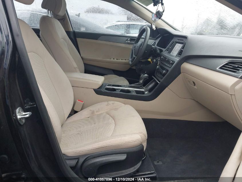 2017 HYUNDAI SONATA SE - 5NPE24AF9HH568396