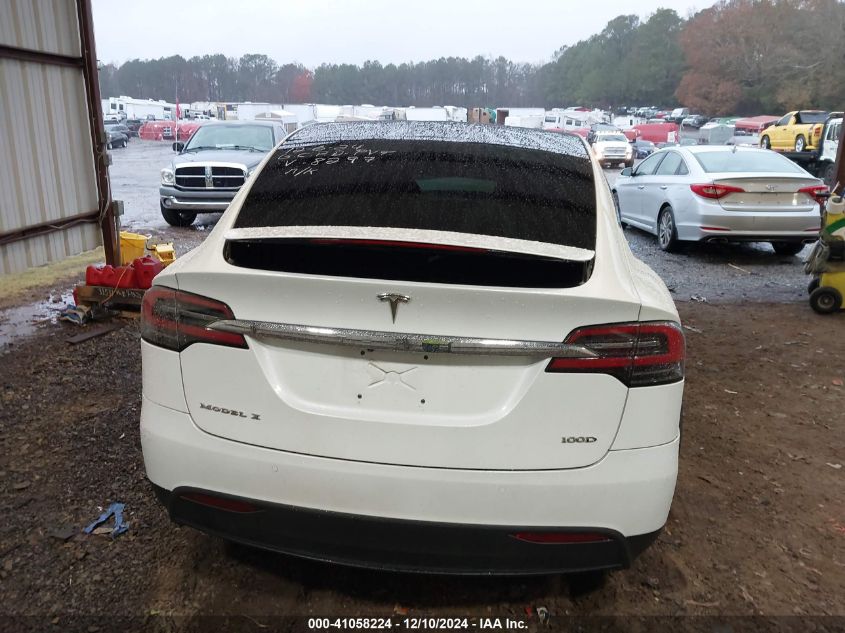 2018 Tesla Model X 100D/75D/P100D VIN: 5YJXCBE24JF138297 Lot: 41058224