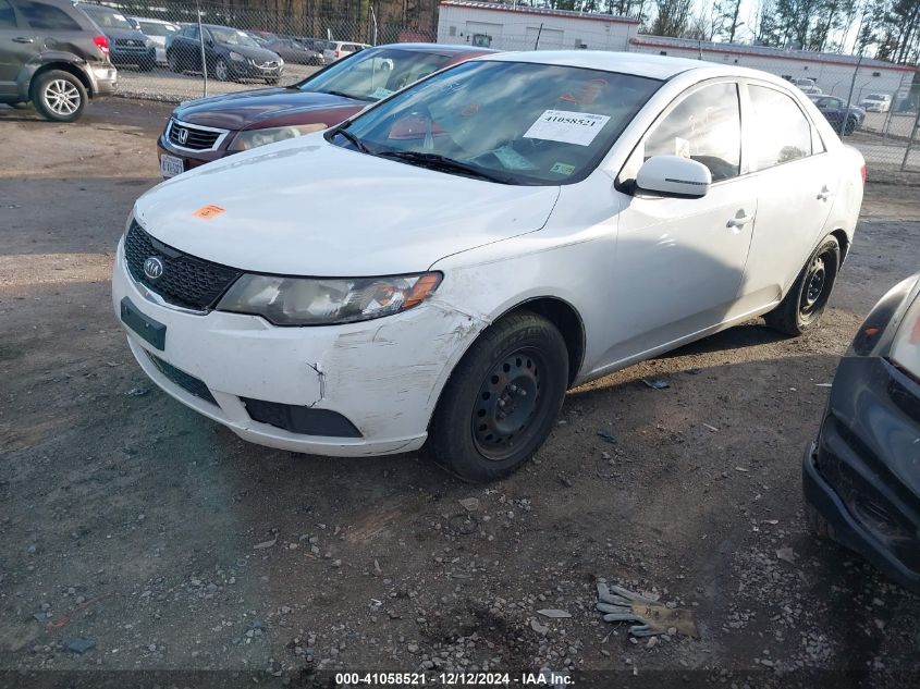 VIN KNAFU4A22D5702753 2013 KIA Forte, EX no.2