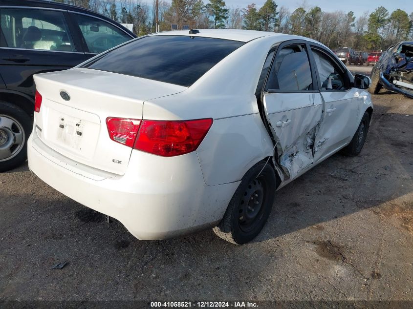 VIN KNAFU4A22D5702753 2013 KIA Forte, EX no.4