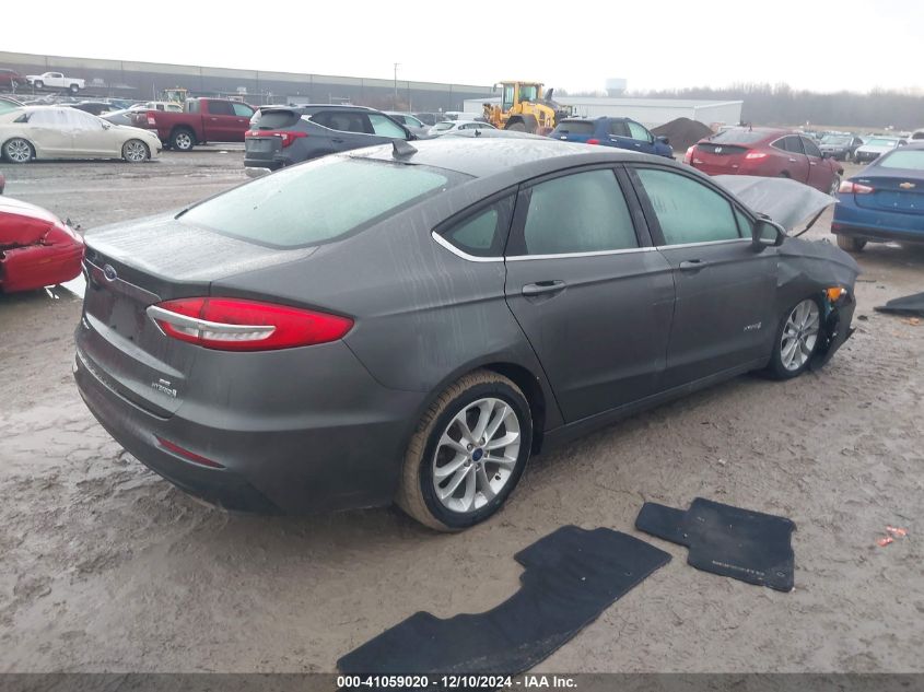 VIN 3FA6P0LU6KR158226 2019 Ford Fusion, Hybrid SE no.4