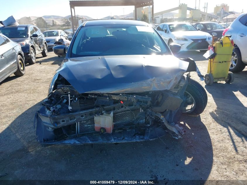 VIN 1FADP3K28JL241436 2018 Ford Focus, SE no.13