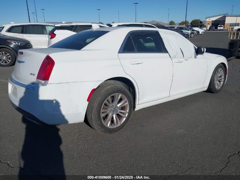 VIN 2C3CCAAG1HH512349 2017 Chrysler 300, Limited no.4