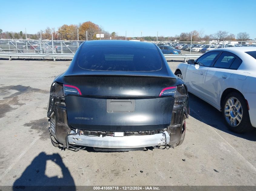 2022 Tesla Model Y Long Range Dual Motor All-Wheel Drive VIN: 7SAYGDEEXNF424856 Lot: 41059718