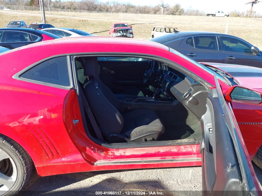 2014 CHEVROLET CAMARO VIN: 2G1FB1E35E9142055
