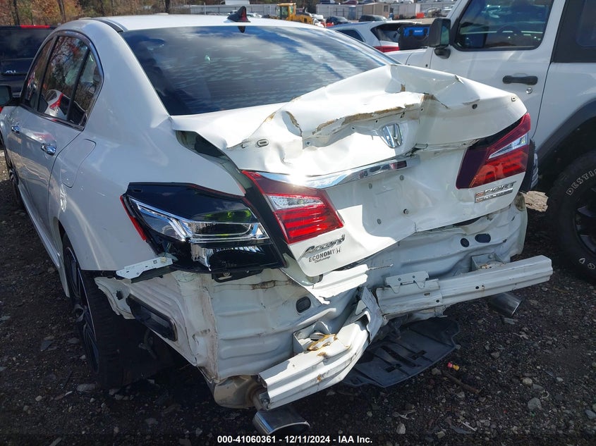 2017 HONDA ACCORD VIN: 1HGCR2F13HA217208