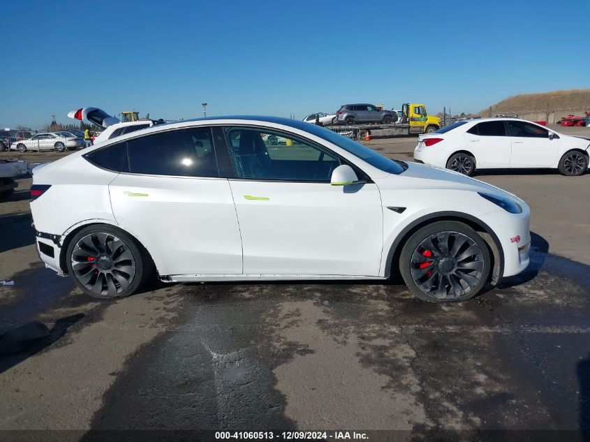 2022 Tesla Model Y Performance Dual Motor All-Wheel Drive VIN: 7SAYGDEF0NF390807 Lot: 41060513