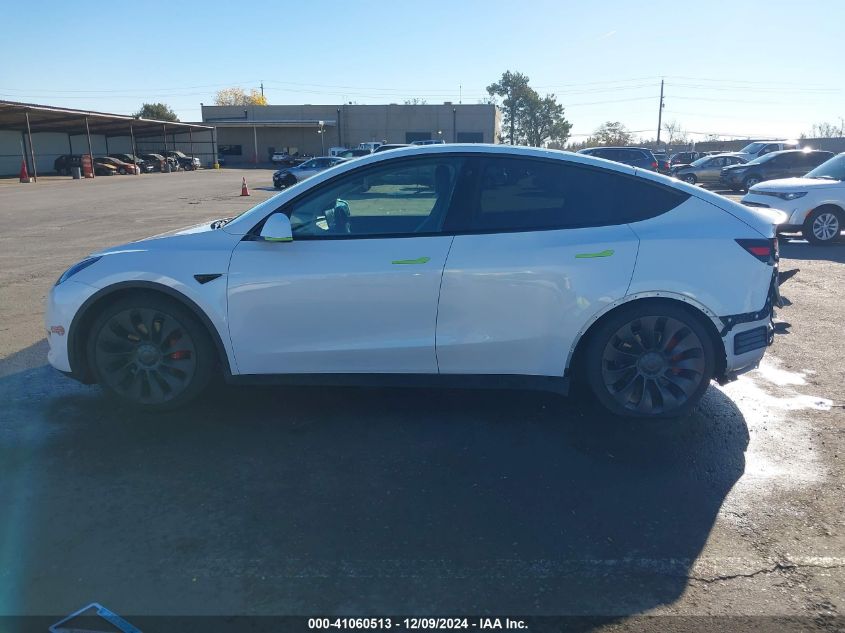 2022 Tesla Model Y Performance Dual Motor All-Wheel Drive VIN: 7SAYGDEF0NF390807 Lot: 41060513