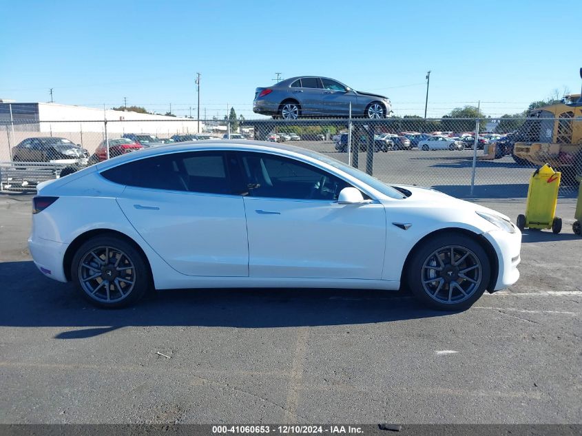 2018 Tesla Model 3 Long Range/Mid Range VIN: 5YJ3E1EA9JF076096 Lot: 41060653