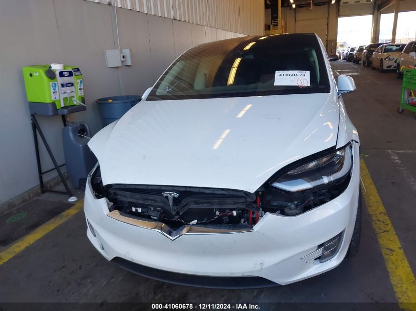 2016 Tesla Model X 75D/P100D/P90D VIN: 5YJXCBE40GF000685 Lot: 41060678