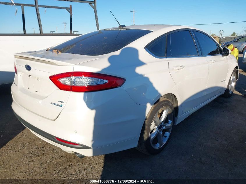 VIN 3FA6P0LU7ER203940 2014 Ford Fusion, Hybrid SE no.4