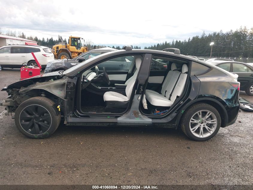 2022 Tesla Model Y Long Range Dual Motor All-Wheel Drive VIN: 7SAYGDEE2NF444633 Lot: 41060894