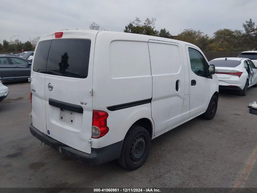 VIN 3N6CM0KN2FK708159 2015 Nissan NV, 200 SV no.4