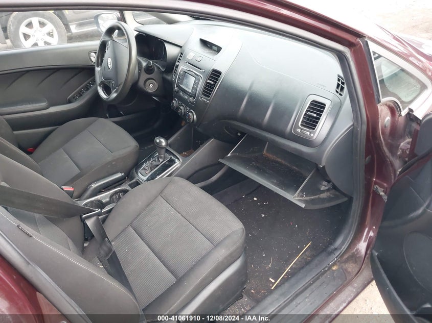 2018 KIA FORTE LX - 3KPFK4A78JE268276