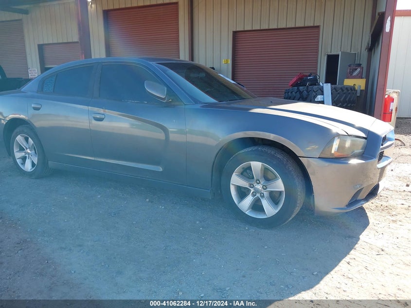 Vin: 2b3cl3cg1bh607037, lot: 41552250, dodge charger 2011 img_1