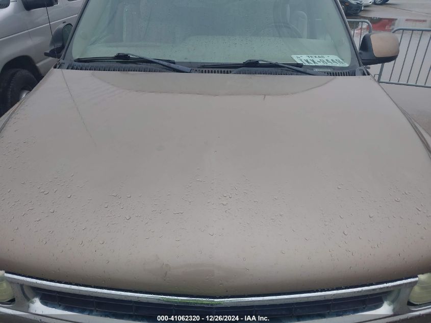 2003 Chevrolet Suburban 1500 Lt VIN: 1GNEC16Z33R173883 Lot: 41062320