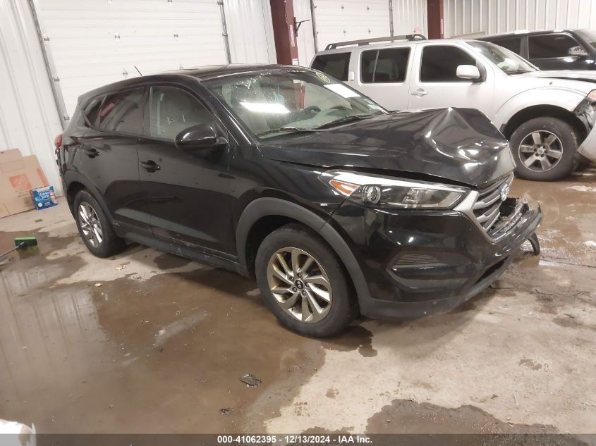 VIN KM8J2CA46JU777452 2018 Hyundai Tucson, SE no.1