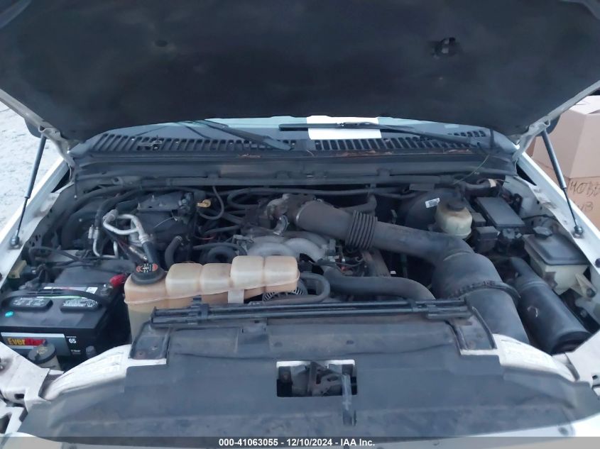 2000 Ford Excursion Limited VIN: 1FMNU43S0YEB86583 Lot: 41063055