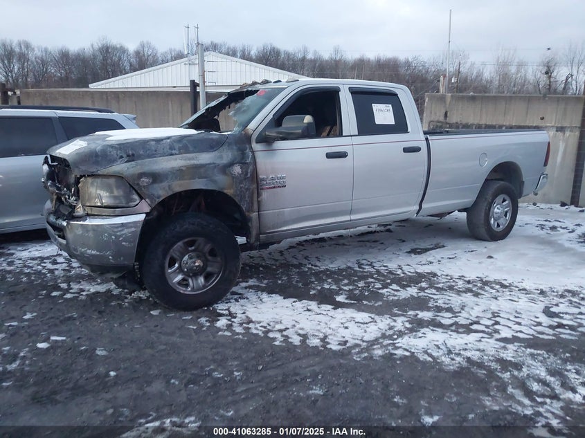 Vin: 3c6ur5hl2hg634766, lot: 41553251, ram 2500 tradesman  4x4 8' box 20172
