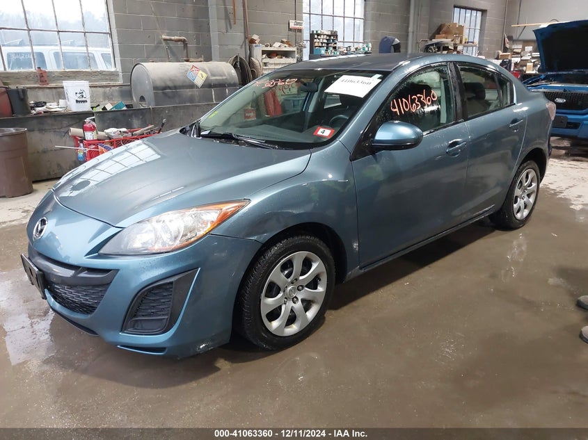 2011 MAZDA MAZDA3 VIN: JM1BL1UGXB1497195