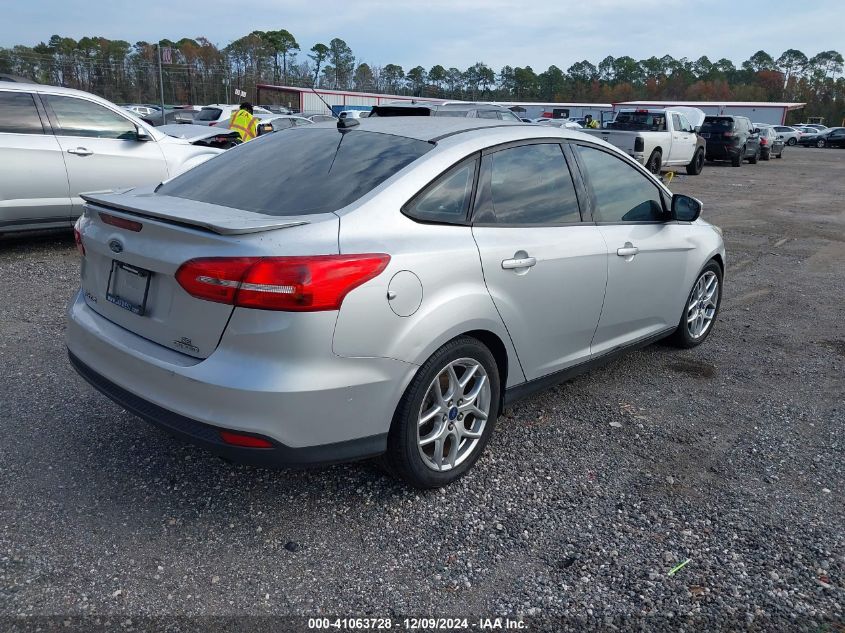 VIN 1FADP3F26FL227956 2015 FORD FOCUS no.4