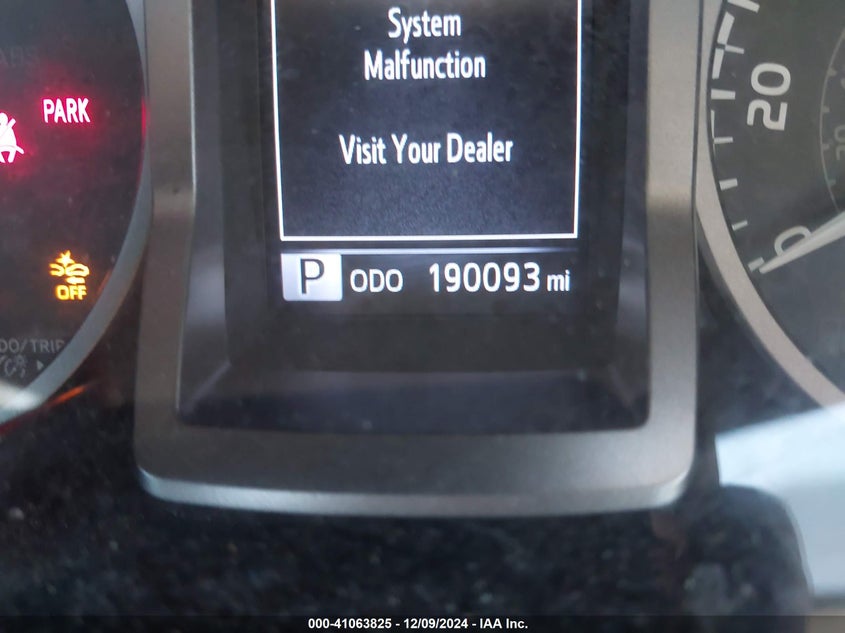 2018 TOYOTA TACOMA SR5 - 5TFAX5GNXJX112960