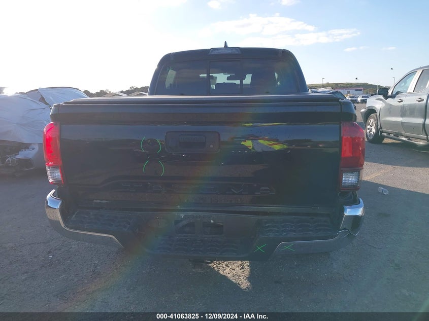 2018 TOYOTA TACOMA SR5 - 5TFAX5GNXJX112960