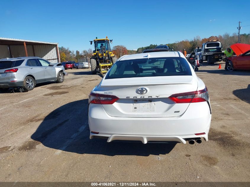 VIN 4T1G11AK7NU066543 2022 Toyota Camry, SE no.16