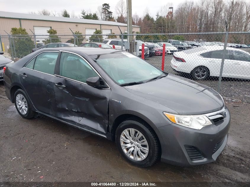 2014 Toyota Camry, Hybrid LE