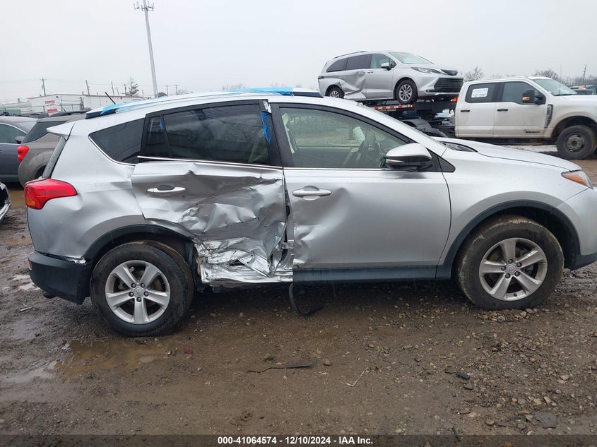 2013 TOYOTA RAV4 XLE - JTMRFREV4DD024962