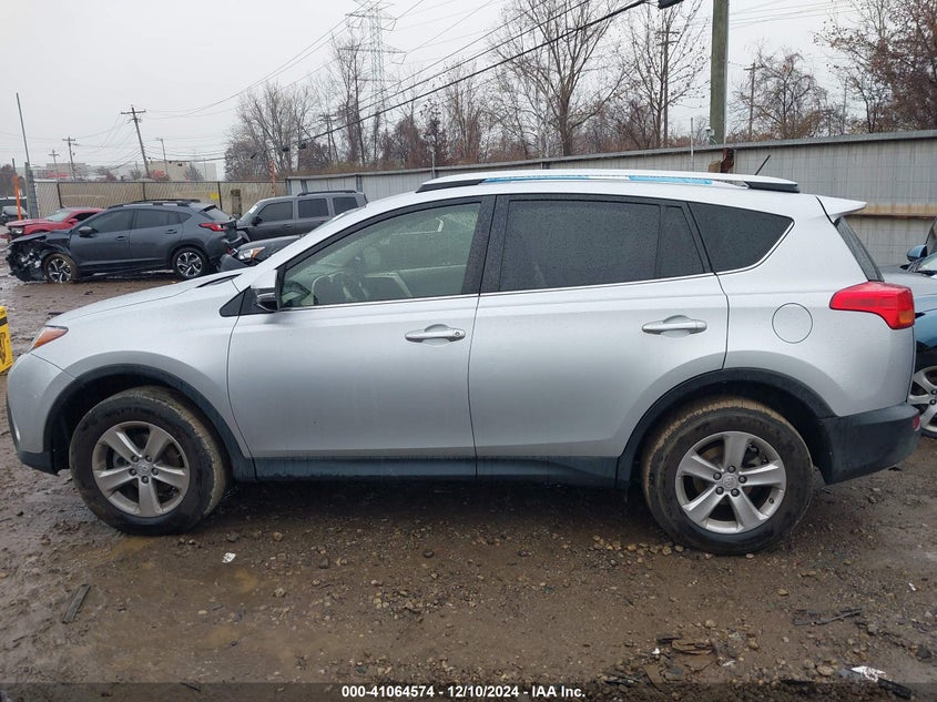 2013 TOYOTA RAV4 XLE - JTMRFREV4DD024962