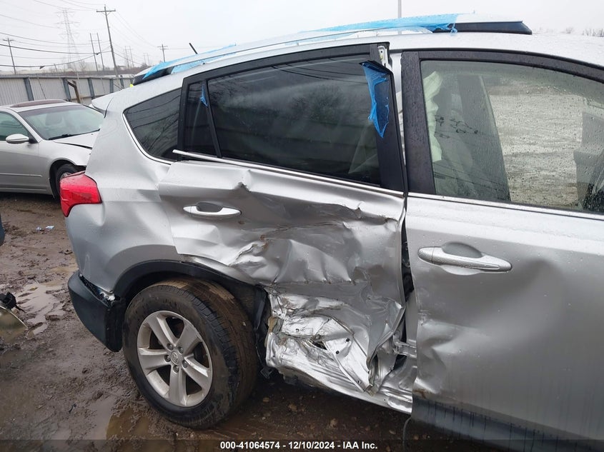 2013 TOYOTA RAV4 XLE - JTMRFREV4DD024962