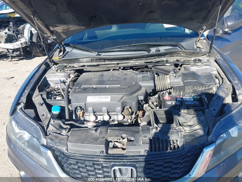2014 HONDA ACCORD VIN: 1HGCT2B84EA007555