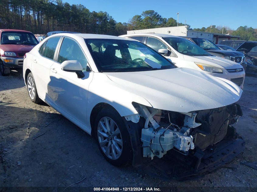 TOYOTA CAMRY LE 2018