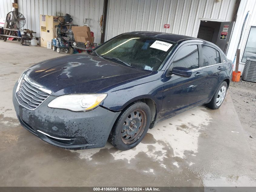 VIN 1C3CCBAG9DN722253 2013 Chrysler 200, LX no.2