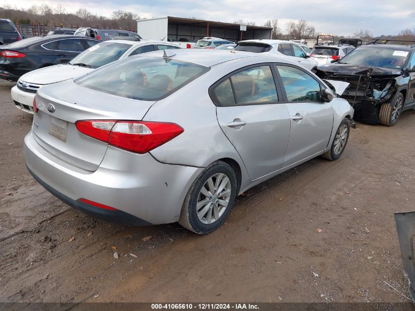 VIN KNAFX4A64E5227411 2014 KIA Forte, LX no.4