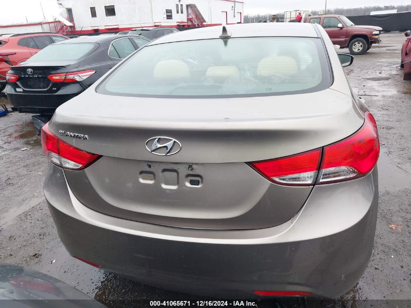 VIN 5NPDH4AE8DH307047 2013 Hyundai Elantra, Gls no.16