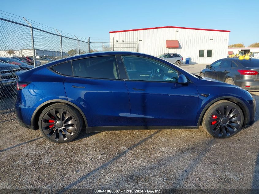 2024 Tesla Model Y Performance Dual Motor All-Wheel Drive VIN: 7SAYGDEF4RA271404 Lot: 41065687