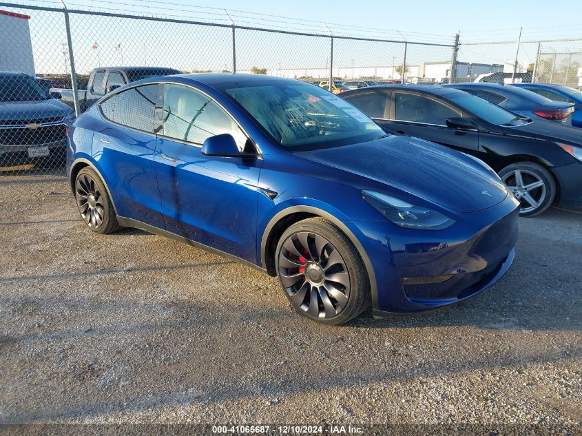 VIN 7SAYGDEF4RA271404 2024 TESLA MODEL Y no.1