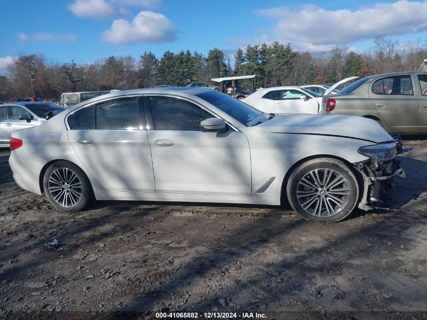 VIN WBAJE7C39HWA03685 2017 BMW 5 Series, 540I Xdrive no.13