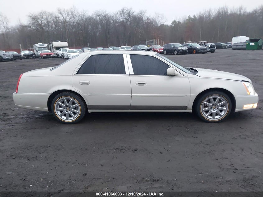 2011 CADILLAC DTS VIN: 1G6KH5E69BU116100