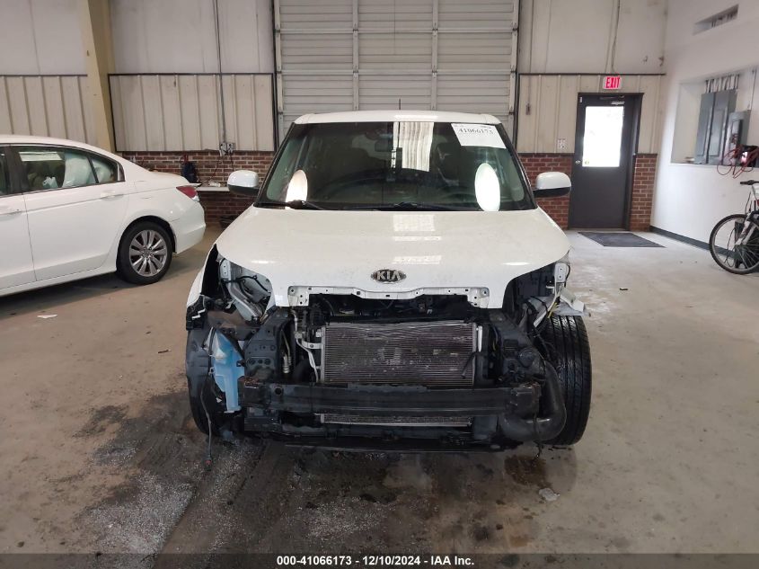 2018 Kia Soul + VIN: KNDJP3A59J7893046 Lot: 41066173