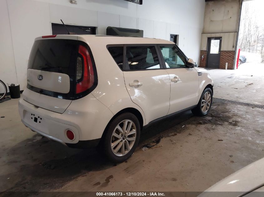 VIN KNDJP3A59J7893046 2018 KIA SOUL no.4